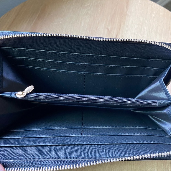 New - Picture 4 of 4